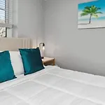 Your Cozy 2-Bedroom Midtown