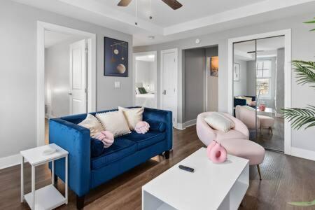 Your Cozy 2-bedroom Midtown * Detroit