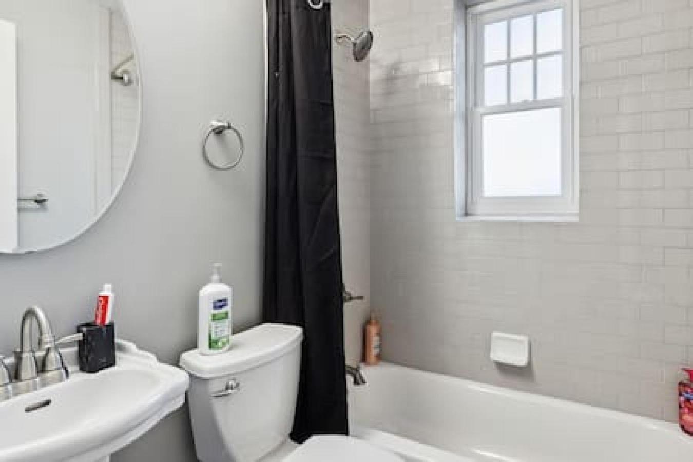 Apartment Your Cozy 2-bedroom Midtown Detroit